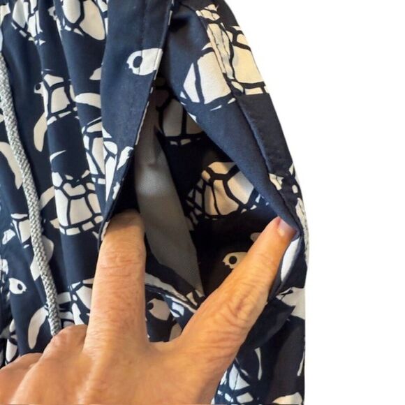 Rainforest Navy Blue and White Sea Turtle Swim Trunks Pockets Size Medium - Picture 3 of 13